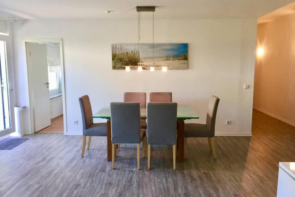 Apartment 120 Qm -3 Schlafzimmer-2 Baeder- Fuer 7 Gaeste ดุสเซลดอร์ฟ ภายนอก รูปภาพ